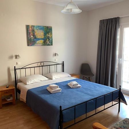 Aparthotel Agni à Nafpaktos Extérieur photo